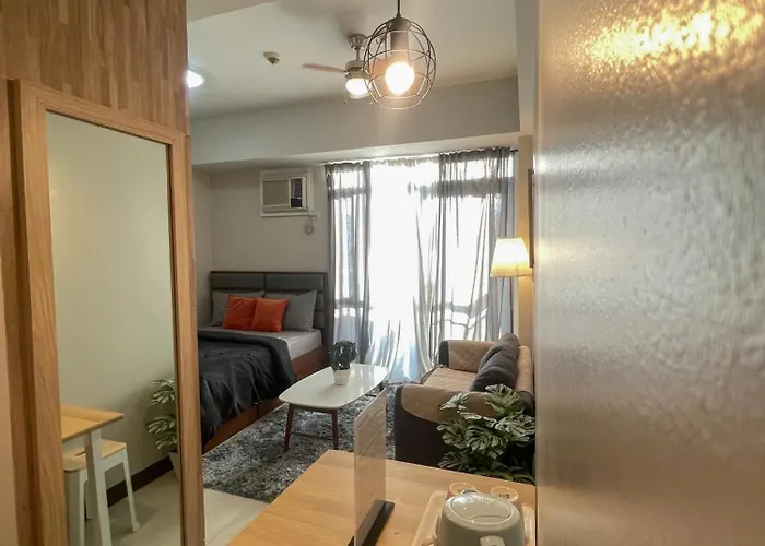 Cozy Manhattan Araneta Cubao 4*